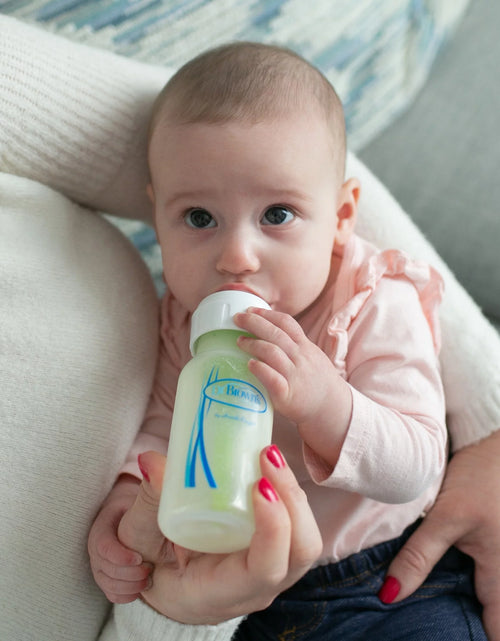 Load image into Gallery viewer, Natural Flow Anti-Colic Options+ Narrow Breast to Bottle Feeding Set, Clear, 4Oz, 4 Pack
